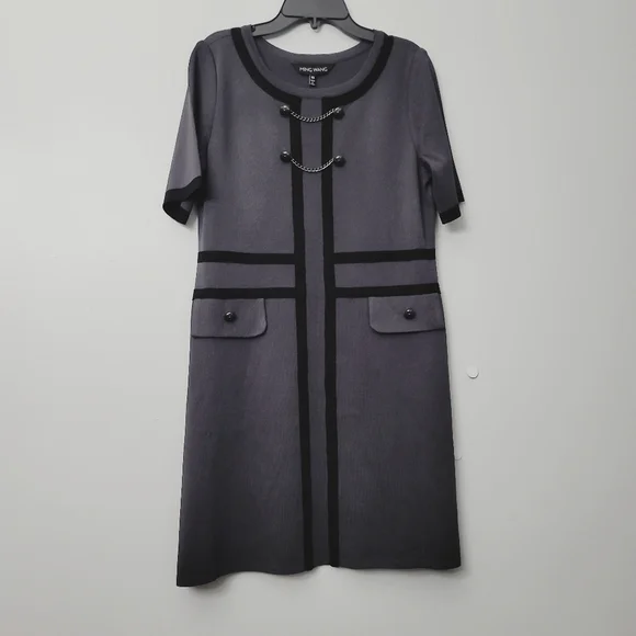 未開封　Gold-Buttoned Plaid Knit Dress Gold-Buttoned Plaid Knit Dress